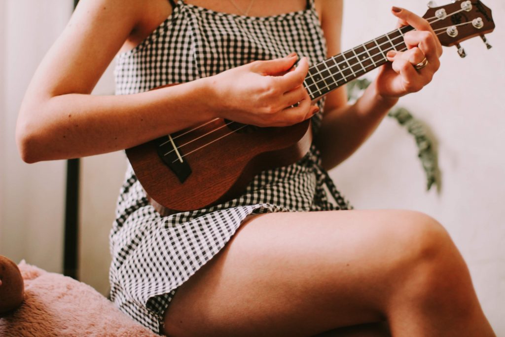 Jak nastroić ukulele? 3 proste sprawdzone sposoby