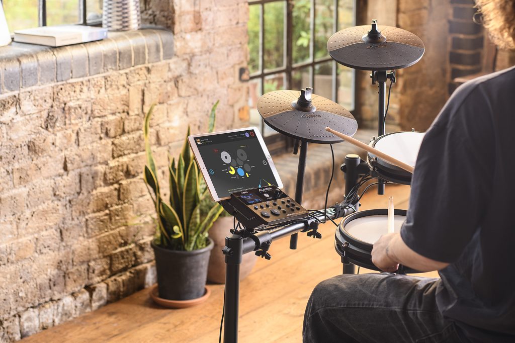 Alesis Nitro Max Kit
Perkusja elektroniczna