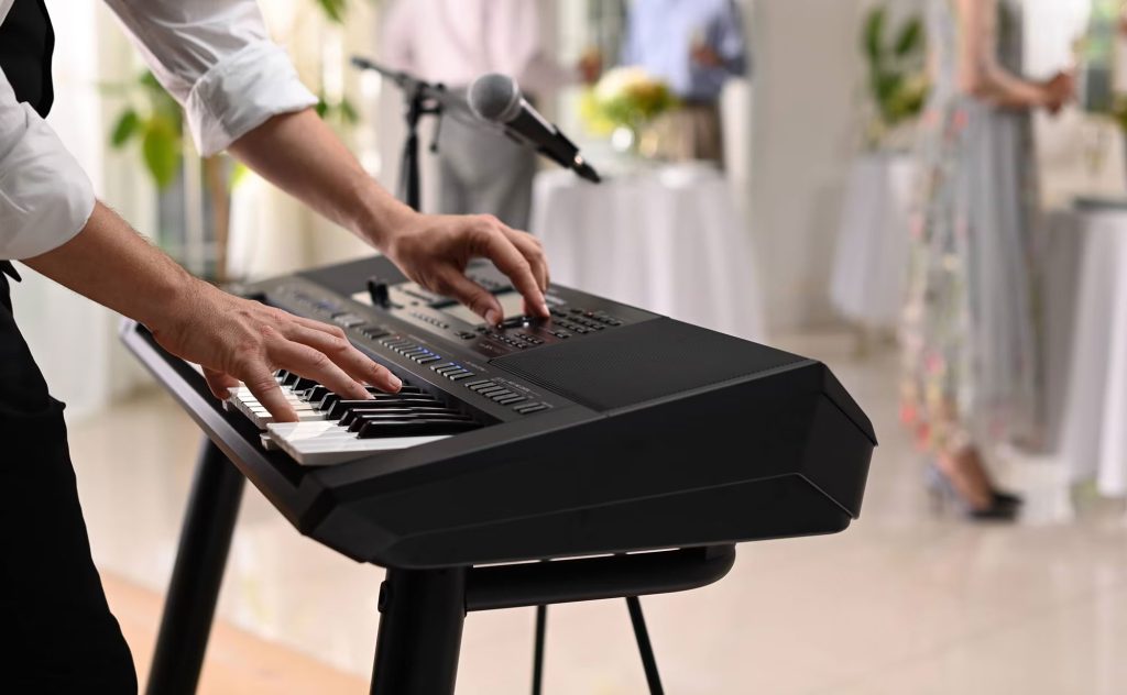 Yamaha PSR-SX720 – rozsądny wybór dla aktywnych muzyków